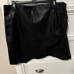 Nine West Black Faux Leather Mini Skirt